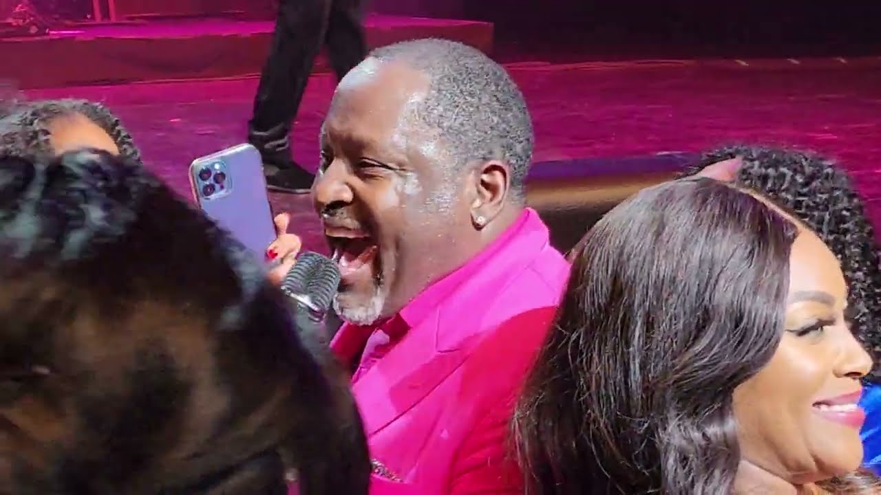 Johnny Gill/Ralph Tresvant - In The Mood with Fans Interaction (2022 Concert Performance)