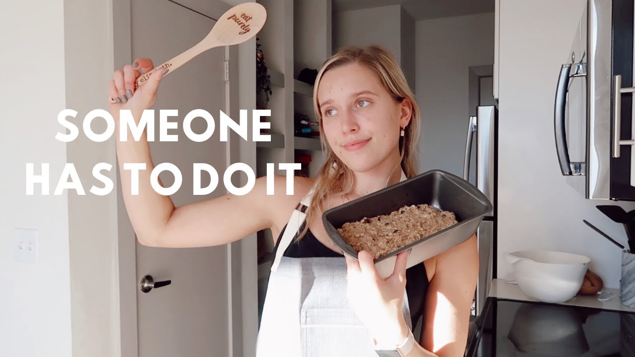 let's chat about how DIET CULTURE SUCKS while making banana bread