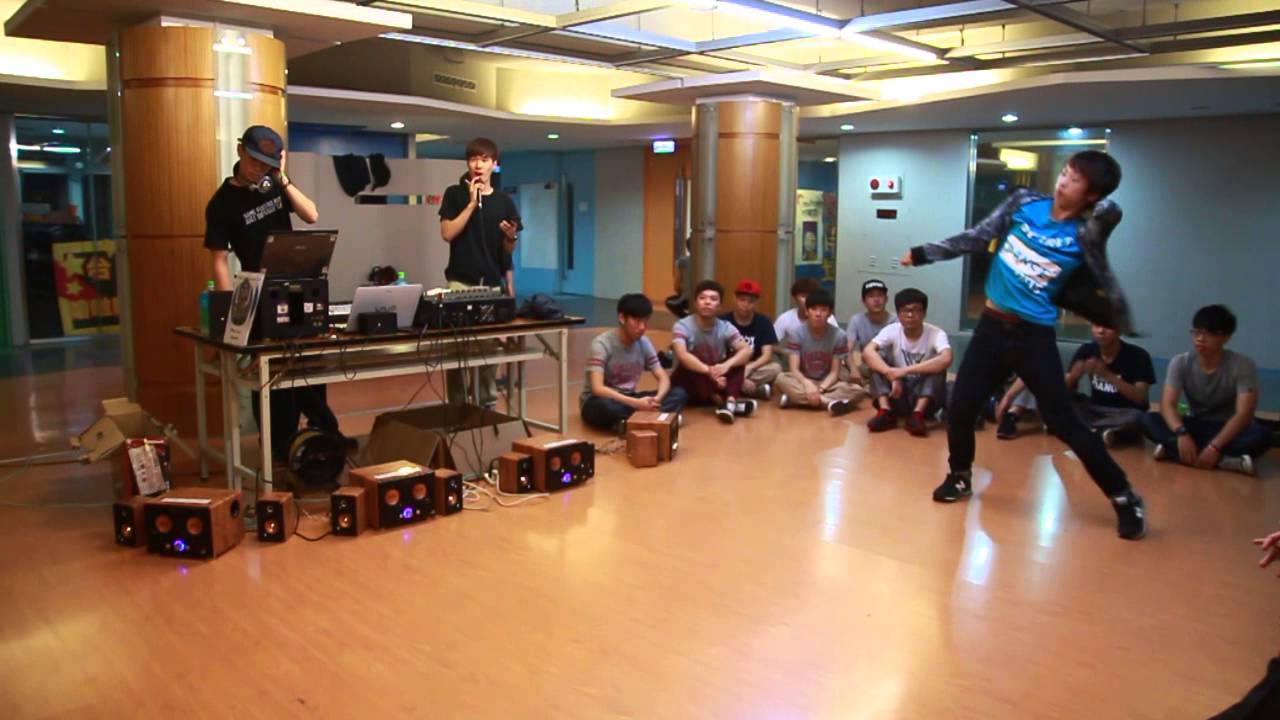 【岳暘】vs 寵泰 Best 20｜2014 04 11 NTUST BATTLE SESSION  VOL 29  NOVICE SIDE