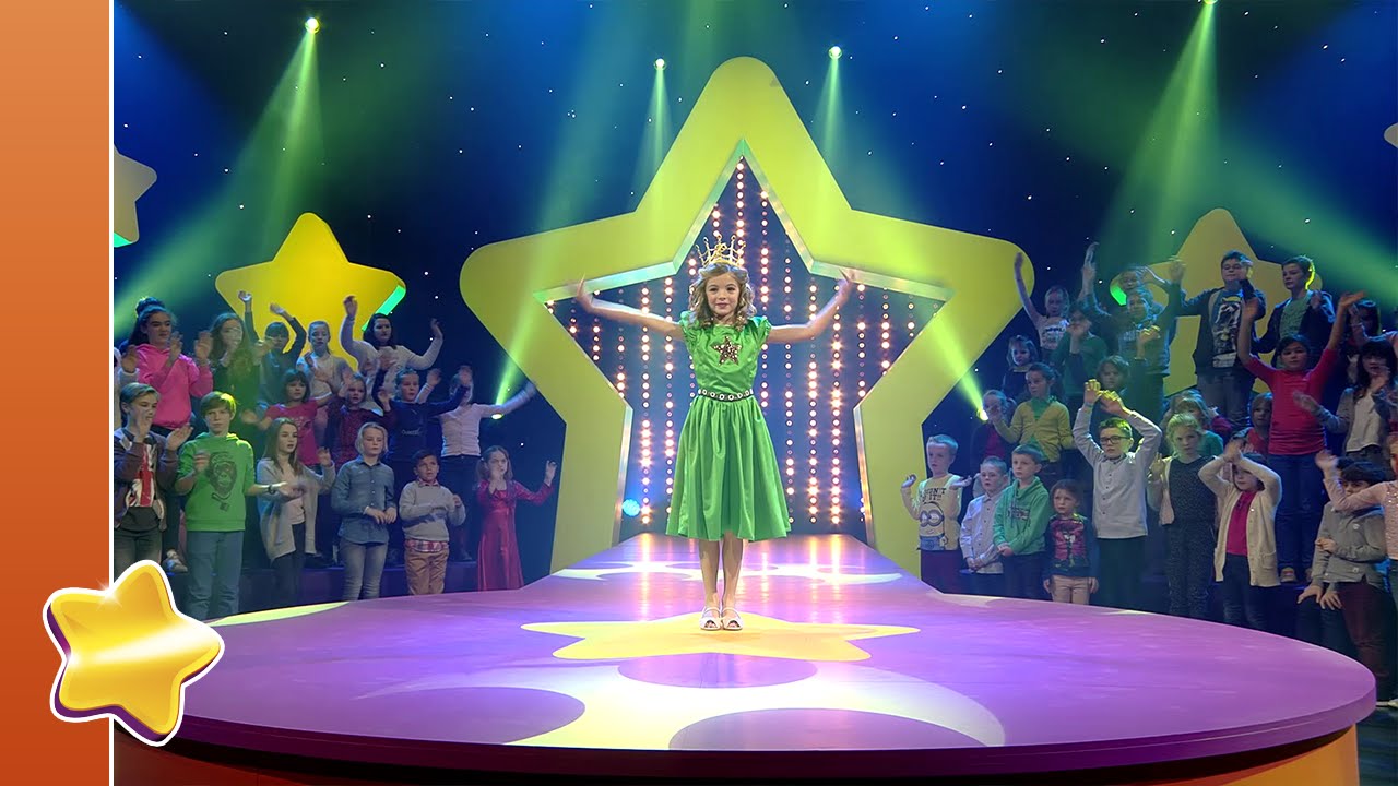 Julie danst op 'Prinsessia' - De Sterrenstudio | Studio 100 Kids
