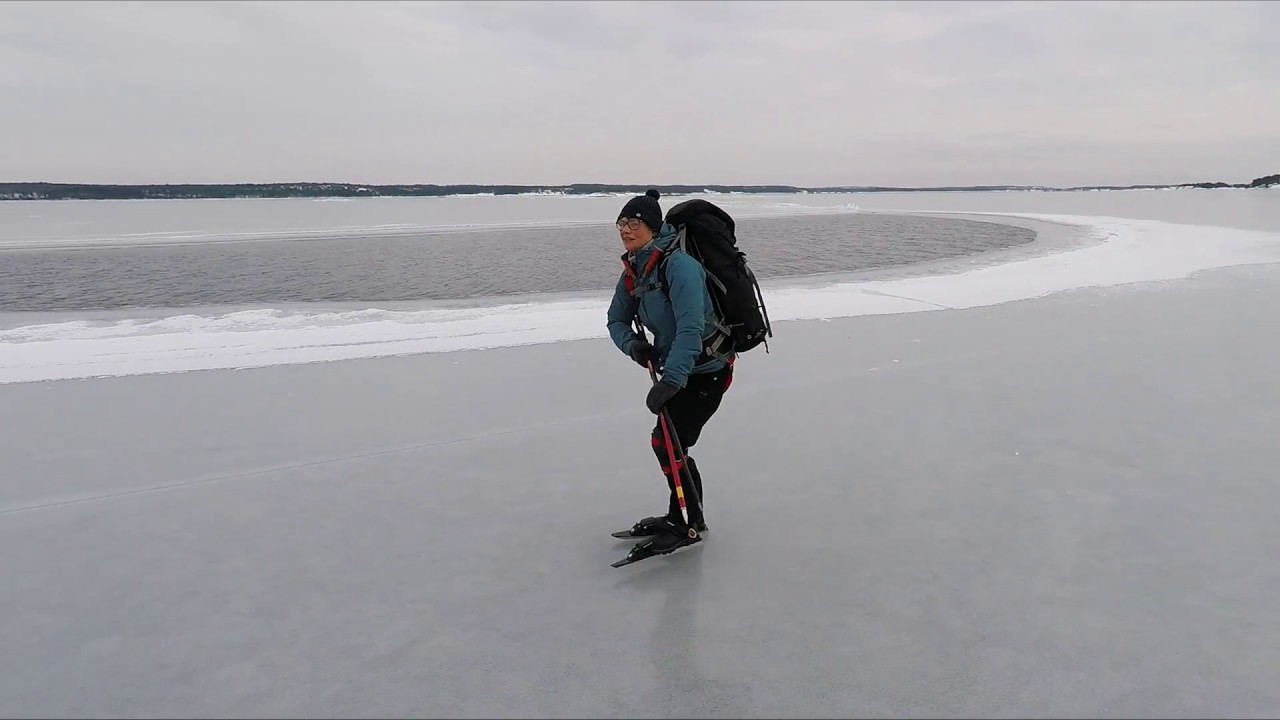 Nordic skating on the Gullkrona Bay