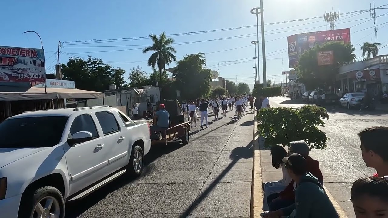 Desfile 20 noviembre 2022 en Guamuchil Sinaloa Parte 1 de 3
