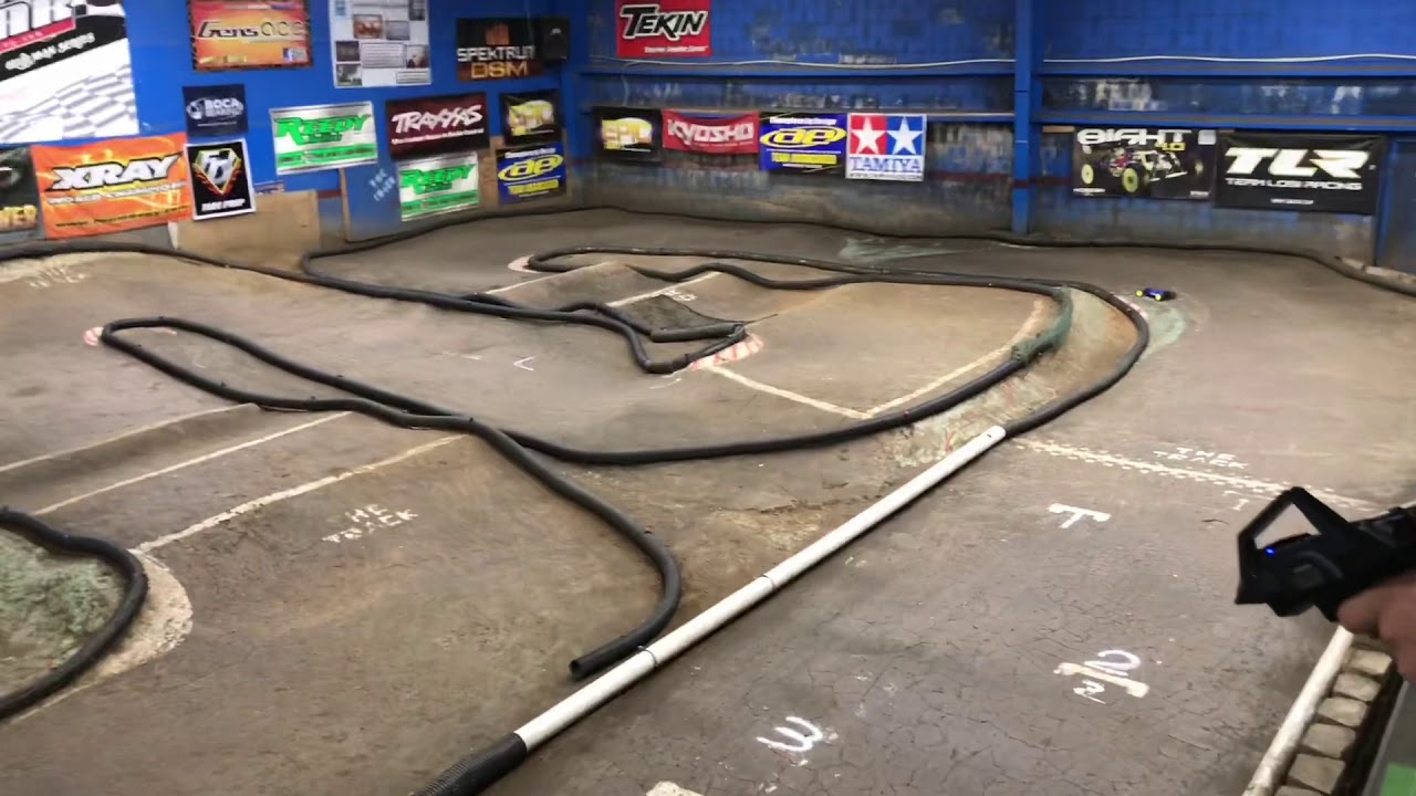 Running the Kyosho Ultima RB7