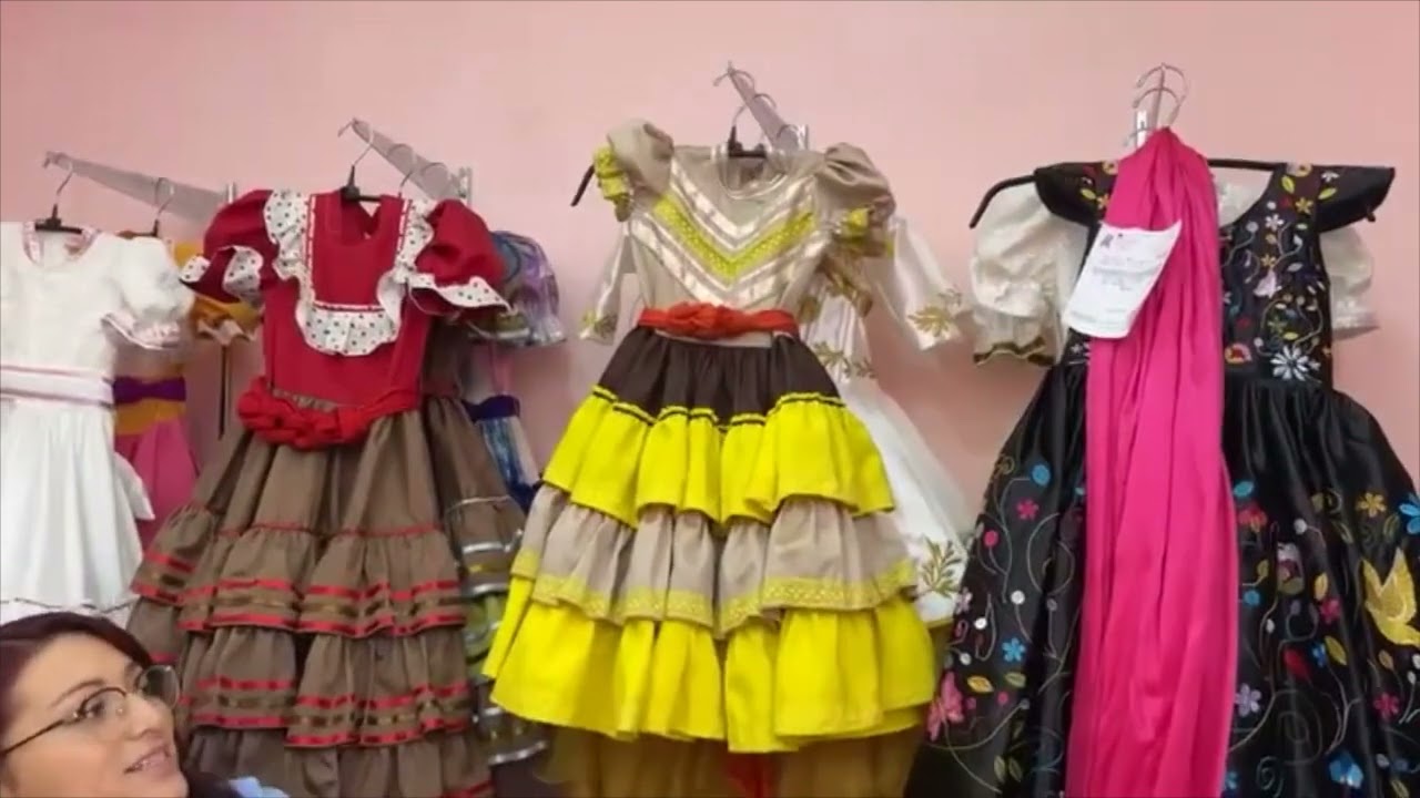 Rebocería Jerez encuentra tu vestido de escaramuza charra, típicos y rebozos. 😍🇲🇽