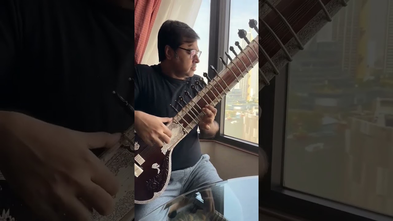 &ldquo;Aaye Na Balaam&rdquo; this iconic thumri by Ustad Bade Ghulam Ali Khansahib by Shri Purbayan Chatterjee