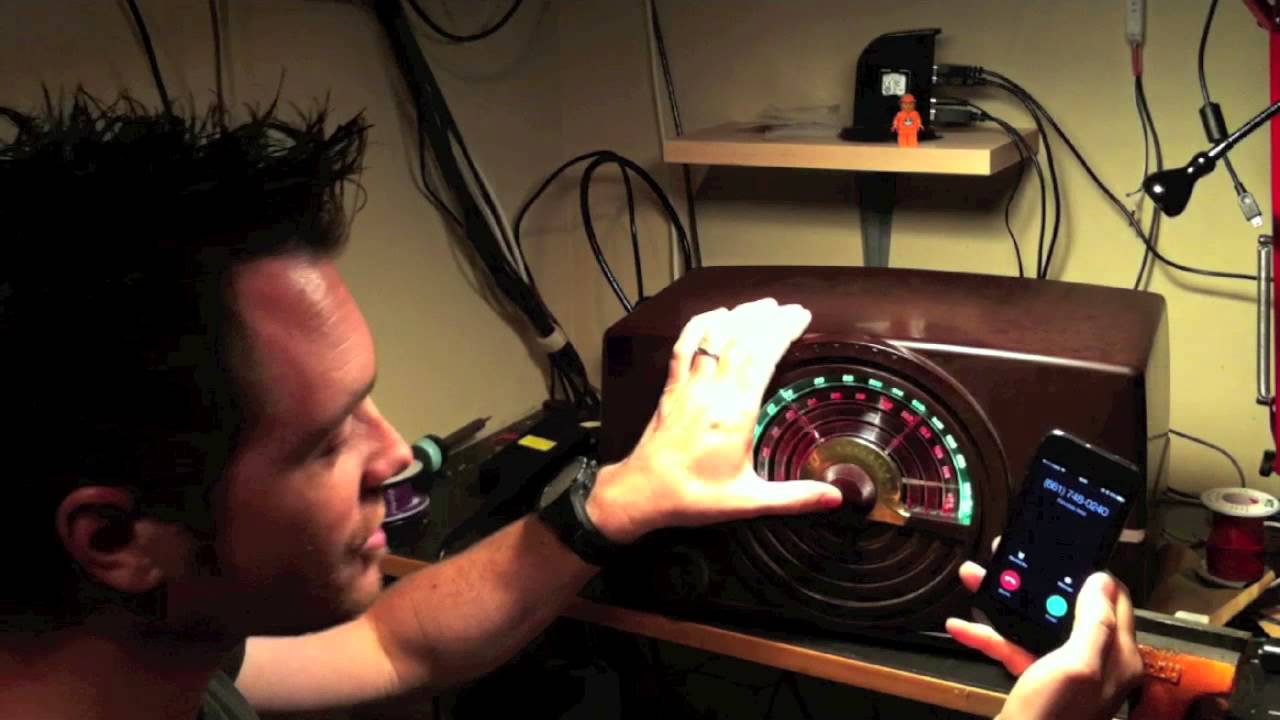 Advanced Bluetooth Speaker Build in Antique Radio Cabinet