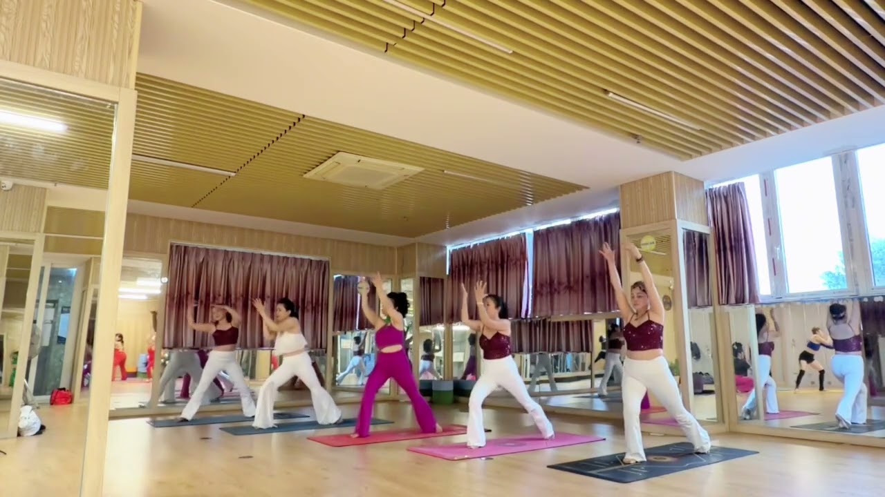 Nhóm yoga Ngọc Queen 