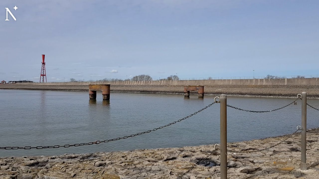 Warten auf die Fähre nach Eckwarderhörne