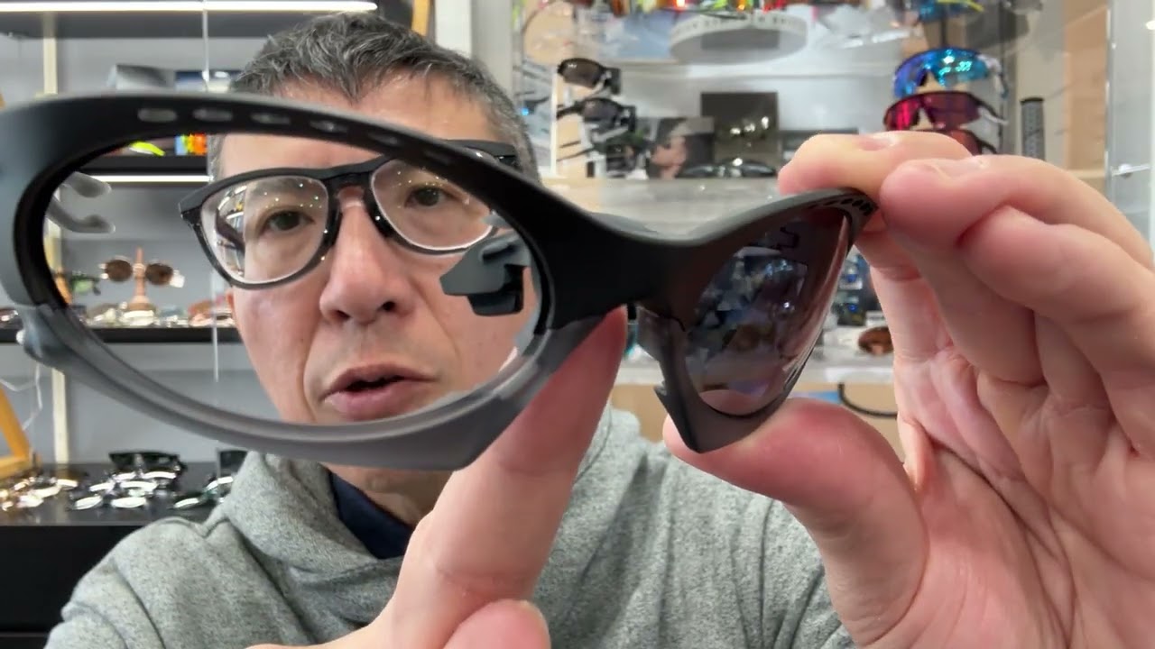 OAKLEY　PLANTARIS Lens replacement