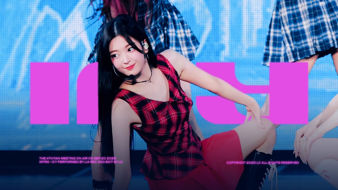 [4K] 250920 ITZY 리아 직캠 THE 4TH FAN MEETING - Intro + ICY (LIA Fancam)