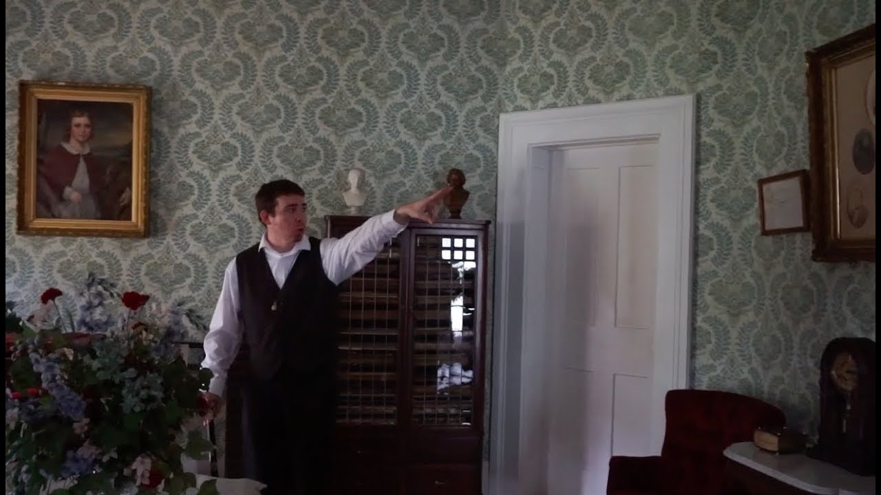 The Octagon House Tour