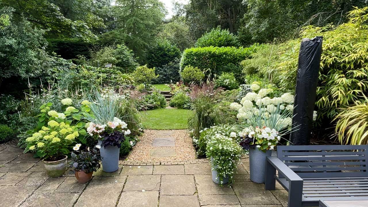Summer Tour of the White Garden - 2023 and starting the Stumpery