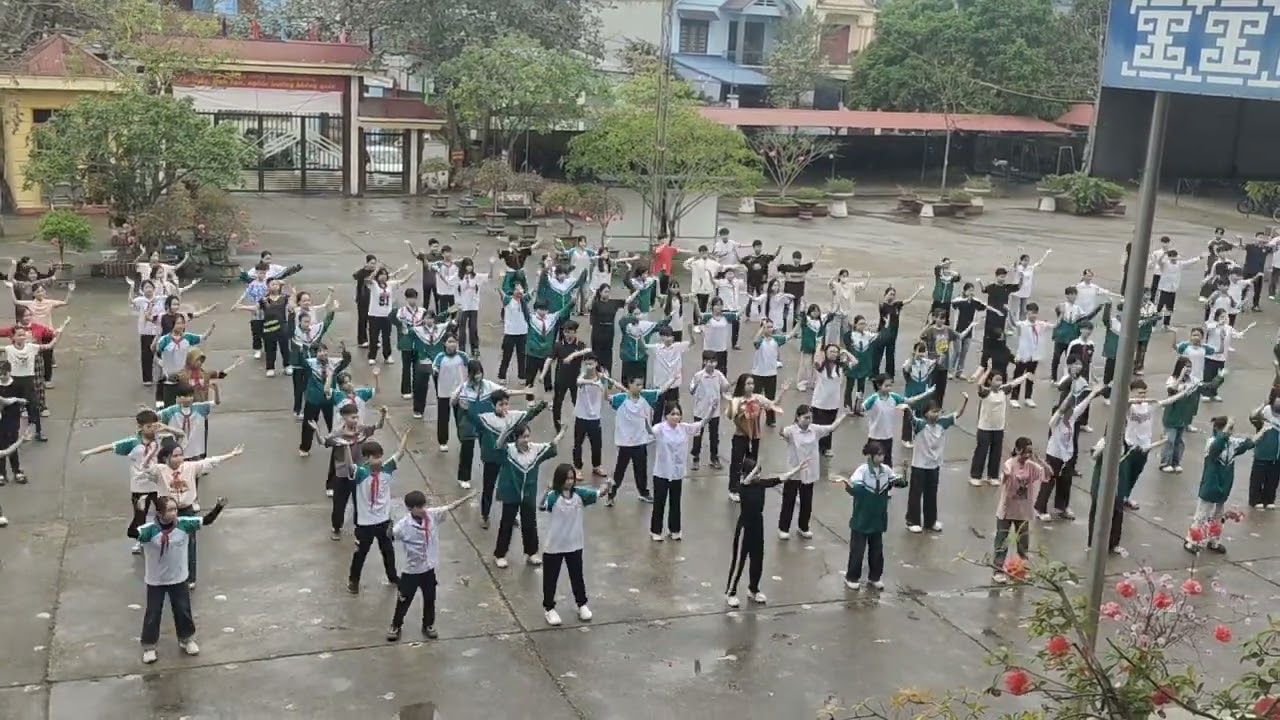 LĐ THCS Hương Sơn - Video tập đồng diễn ngày hội 