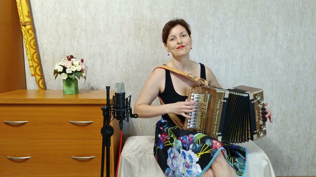 Dedinka v údolí - heligónka