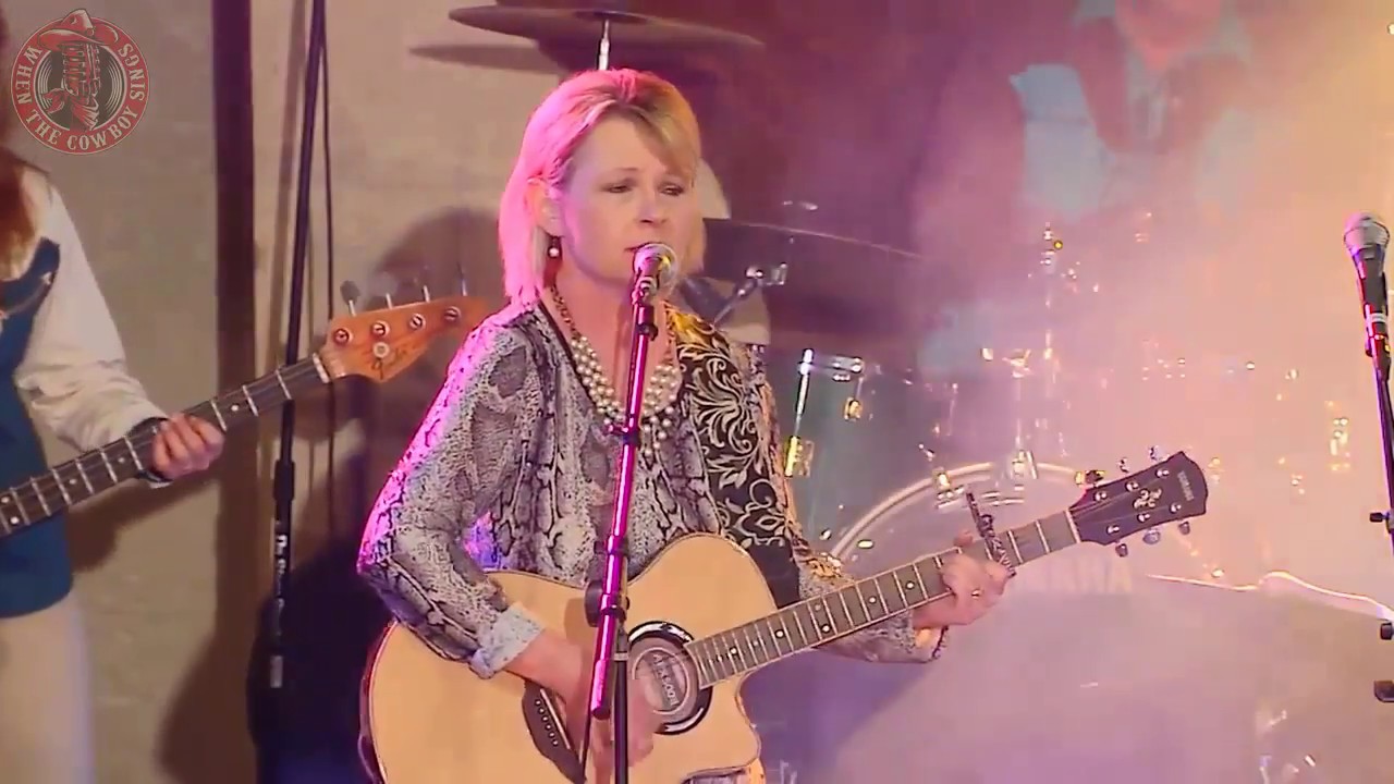 TruCountry: Kaye Tolson - I'm Not Over You