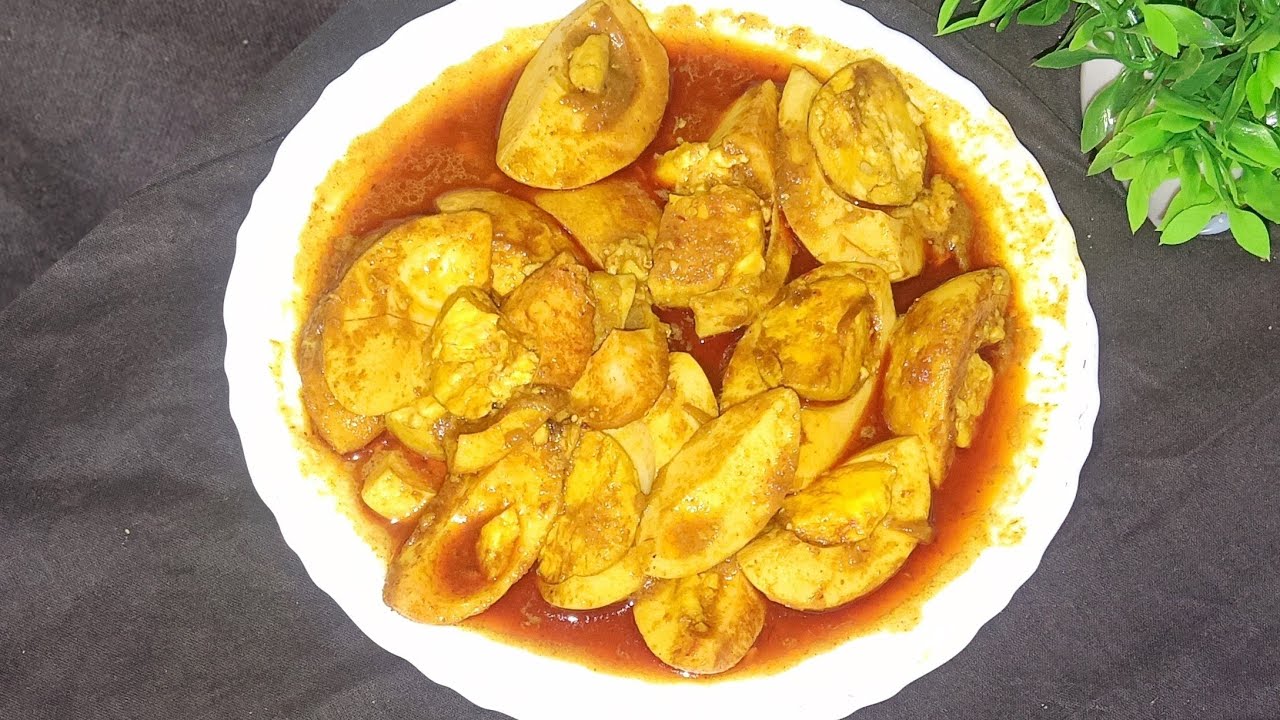 Anda Curry Recipe | Anda Half Fry Tikka Masala | Cook With Iqra