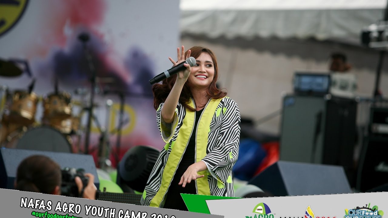 Ayda Jebat - Kamu Sangat Nakal LIVE