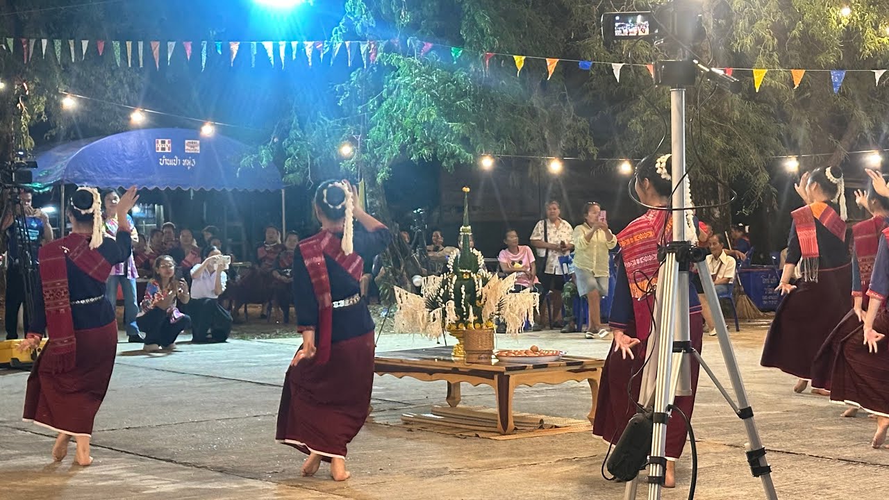 คอนเสิร์ตถวายเสียงบ้านศรีวิไล มุกดาหาร