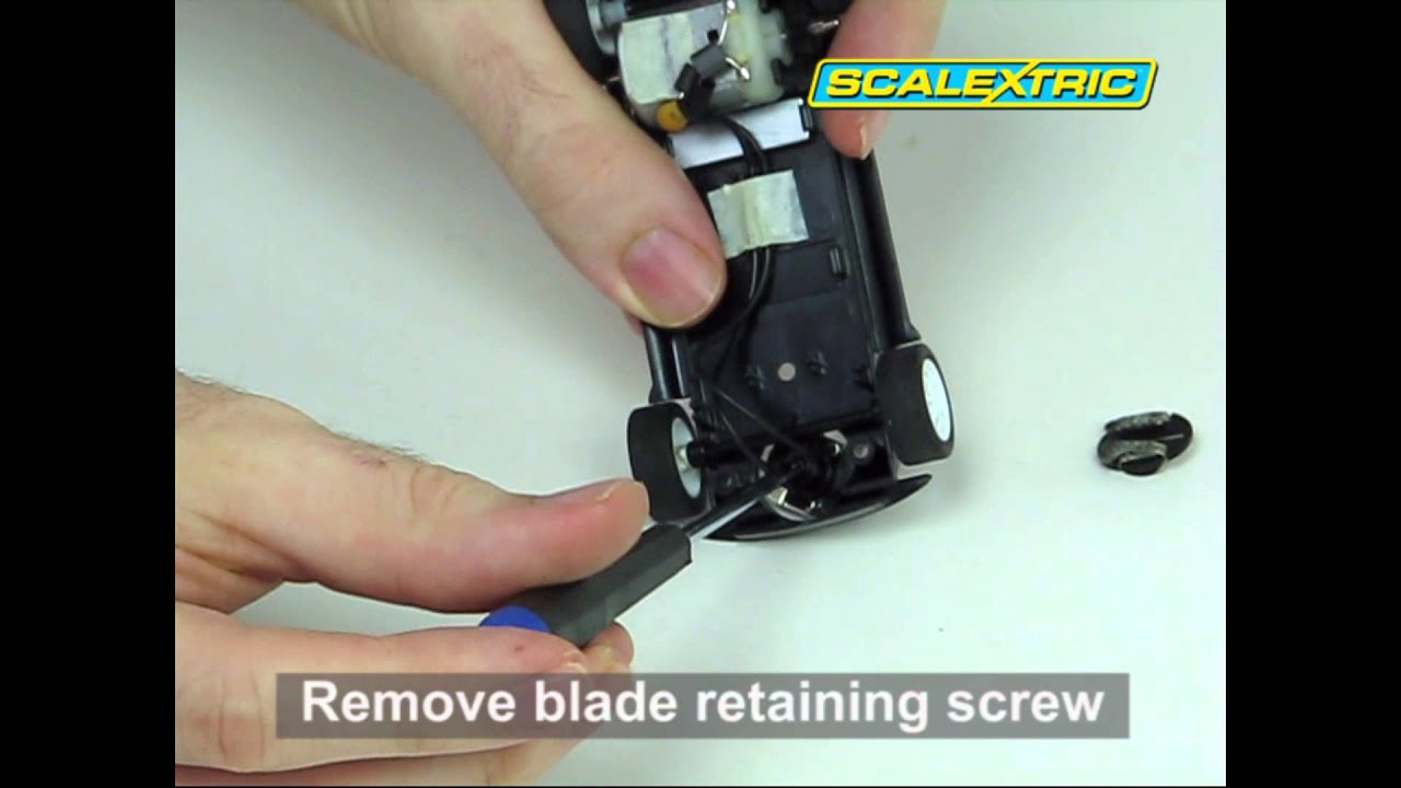 Scalextric - How to remove a Guide Blade