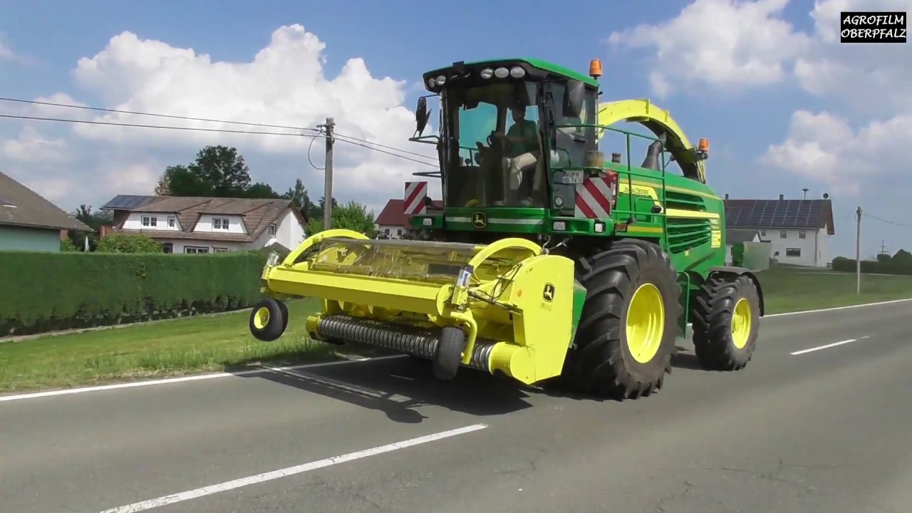 Futter für den Hirschen - John Deere 7480i ProDrive beim Gras häckseln - HG Grassersdorf