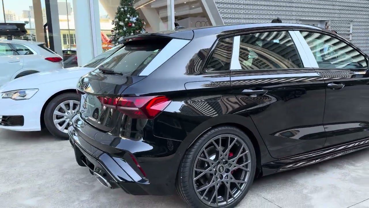 Audi RS3 Sportback 神秘黑