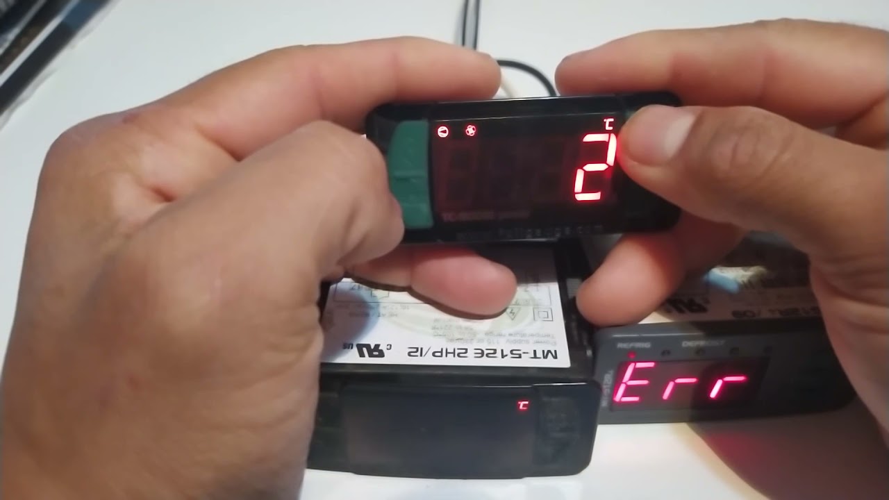 F10 - Tempo mínimo de compressor desligado