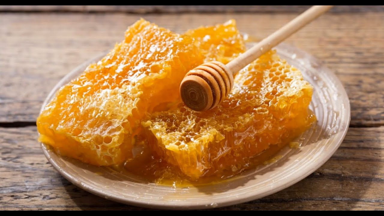 Can You Eat Honeycomb? Benefits, Uses, and Dangers | Everything You Need to Know
