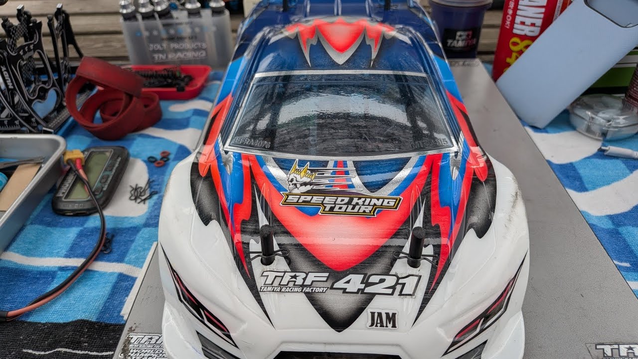 スカイホビー加須サーキットに来てみた♫🎩17.5Tツーリングカーギヤ比4.0のTRF421にスピードキングツアーで大人気のTWISTER SPで走ってみた♫🎩