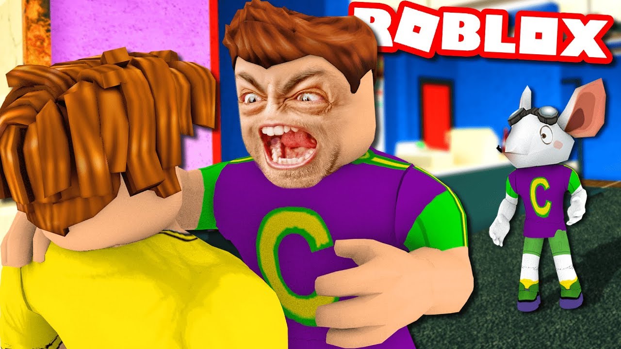 Мой СОТРУДНИК напал на клиента в CHUCK E. CHEESE... это было нехорошо
