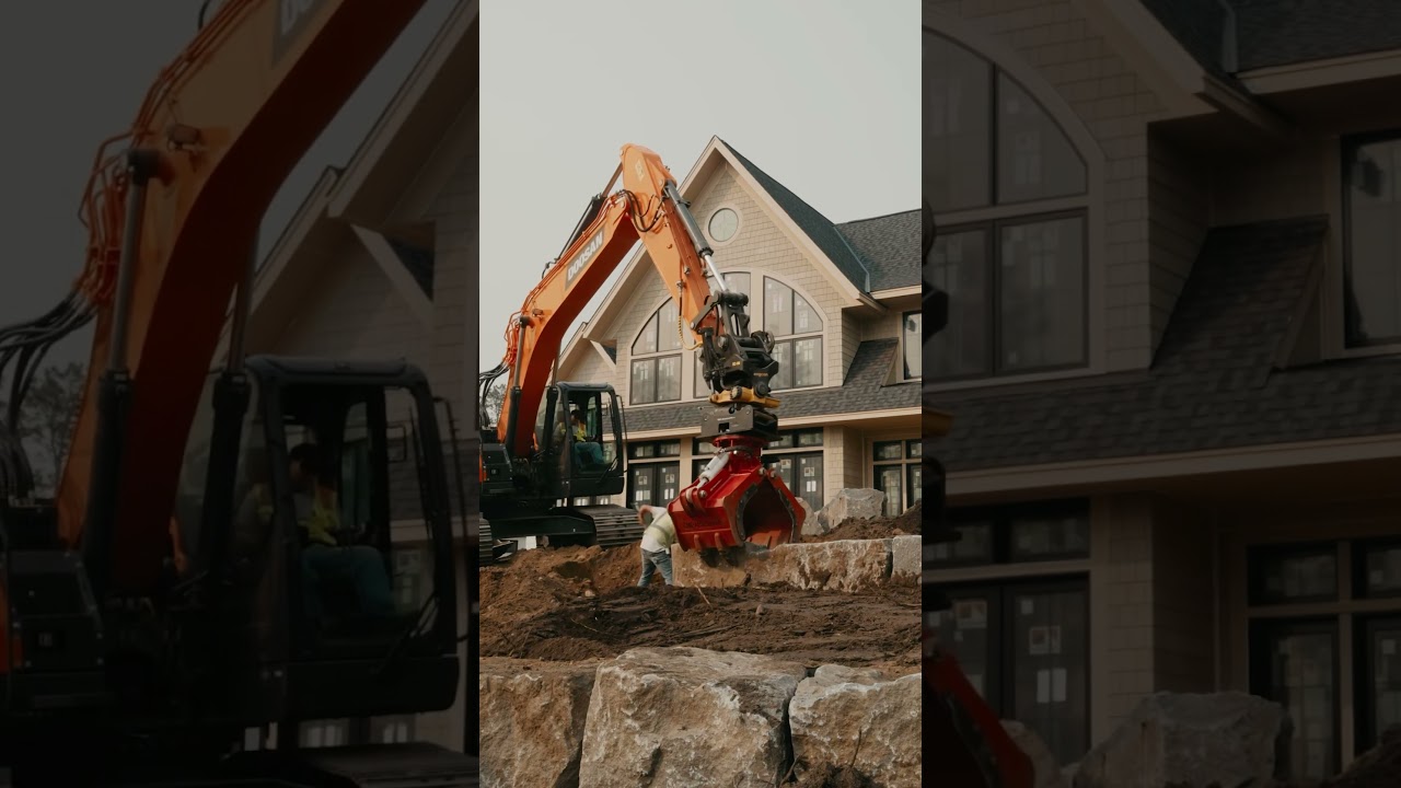 Setting Boulder Walls with Engcon and Hydra Grapple #shorts #tiltrotator #grapple #hardscape