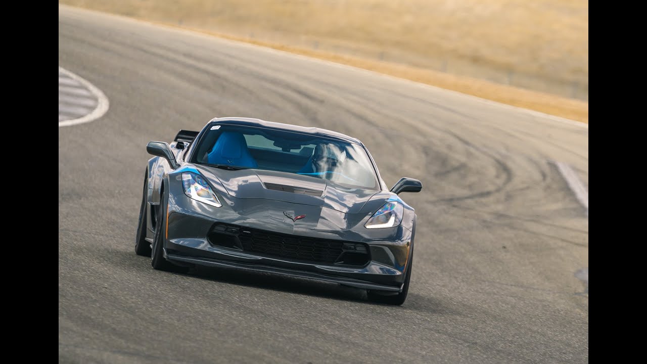 Chasing down a Viper ACR and Mustang GT500 at Thunderhill