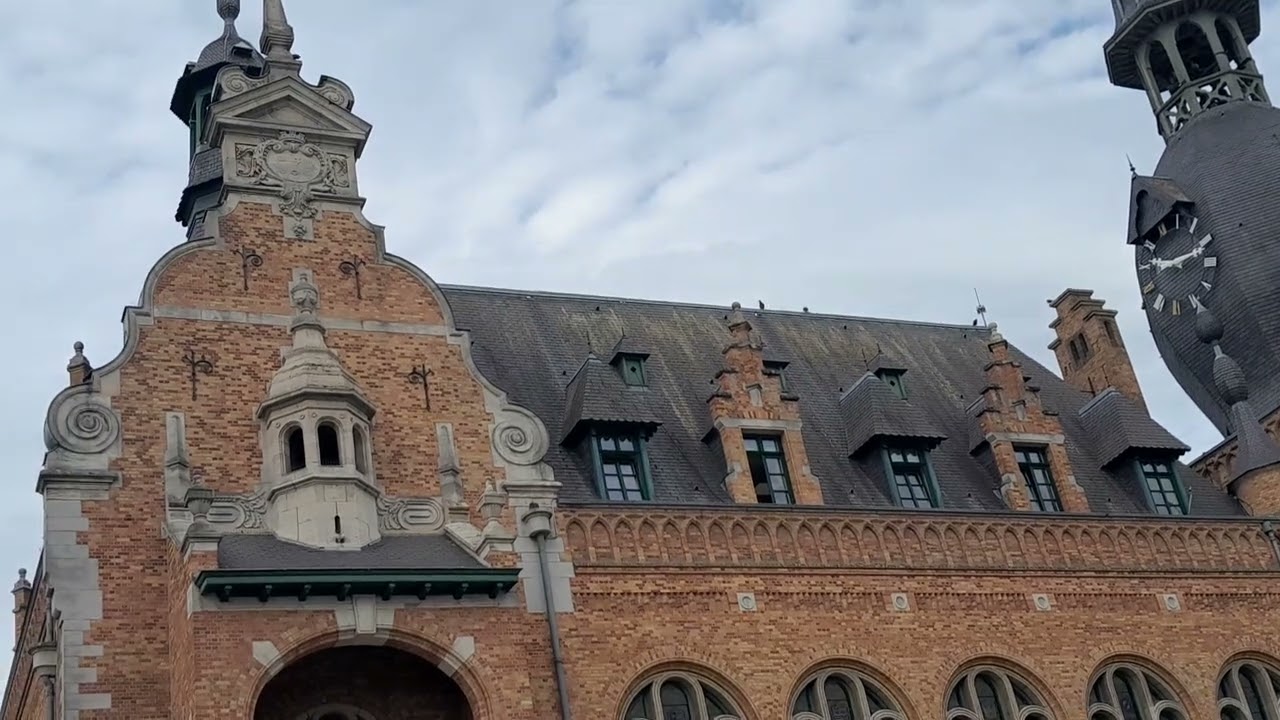 vidéo de la grande place de Comines France mercredi 14 août 2024