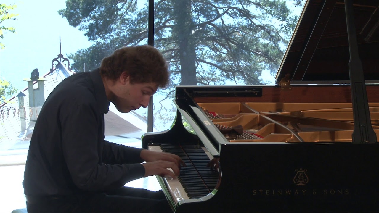 Zhora Sargsyan: Gibøen’s Bridal March, Op. 72 No. 1 by Grieg in Grieg Competition 2016