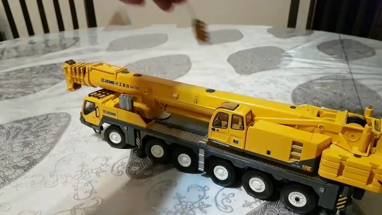 1:50 XCMG QAY200T MOBILE ALL TERRAIN CRANE BY XCMG