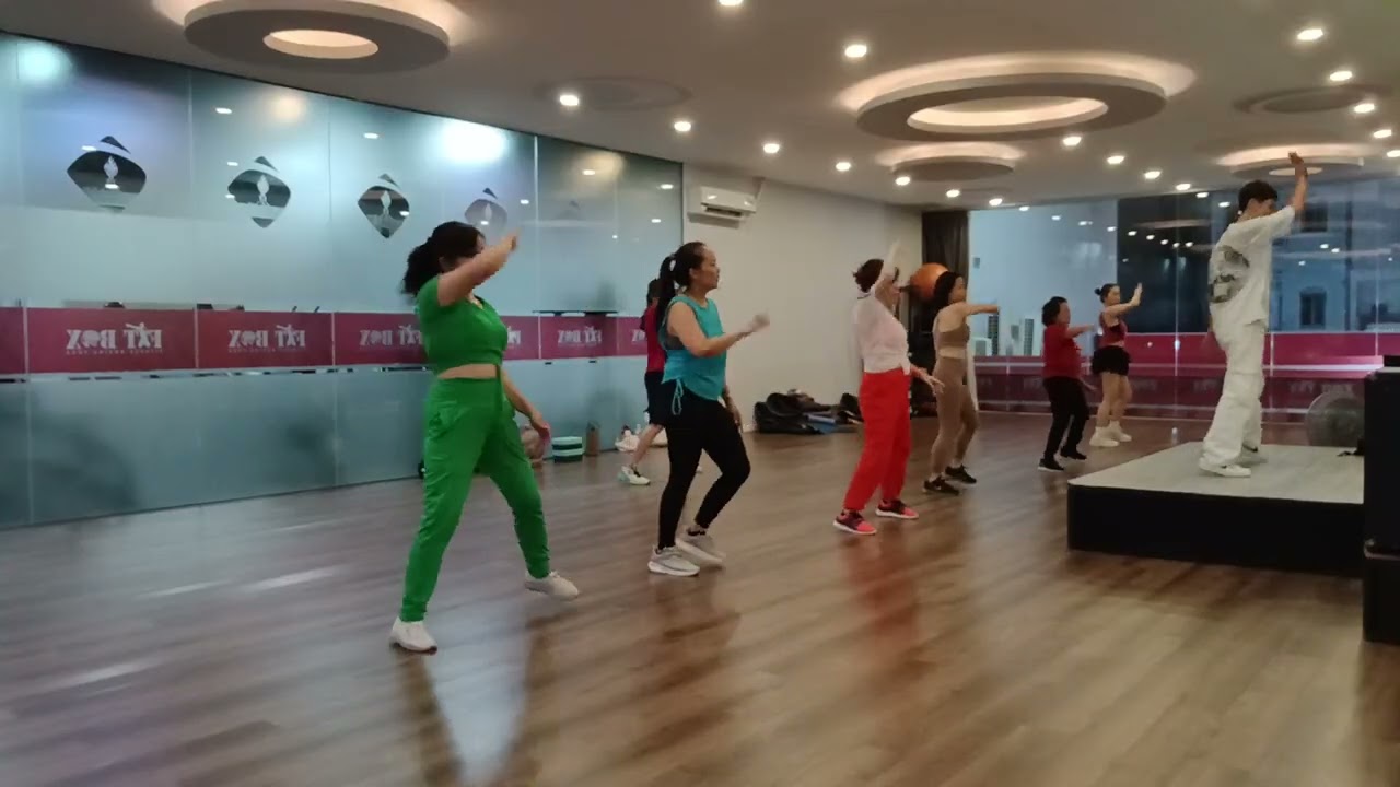 Vui ...zumba class 