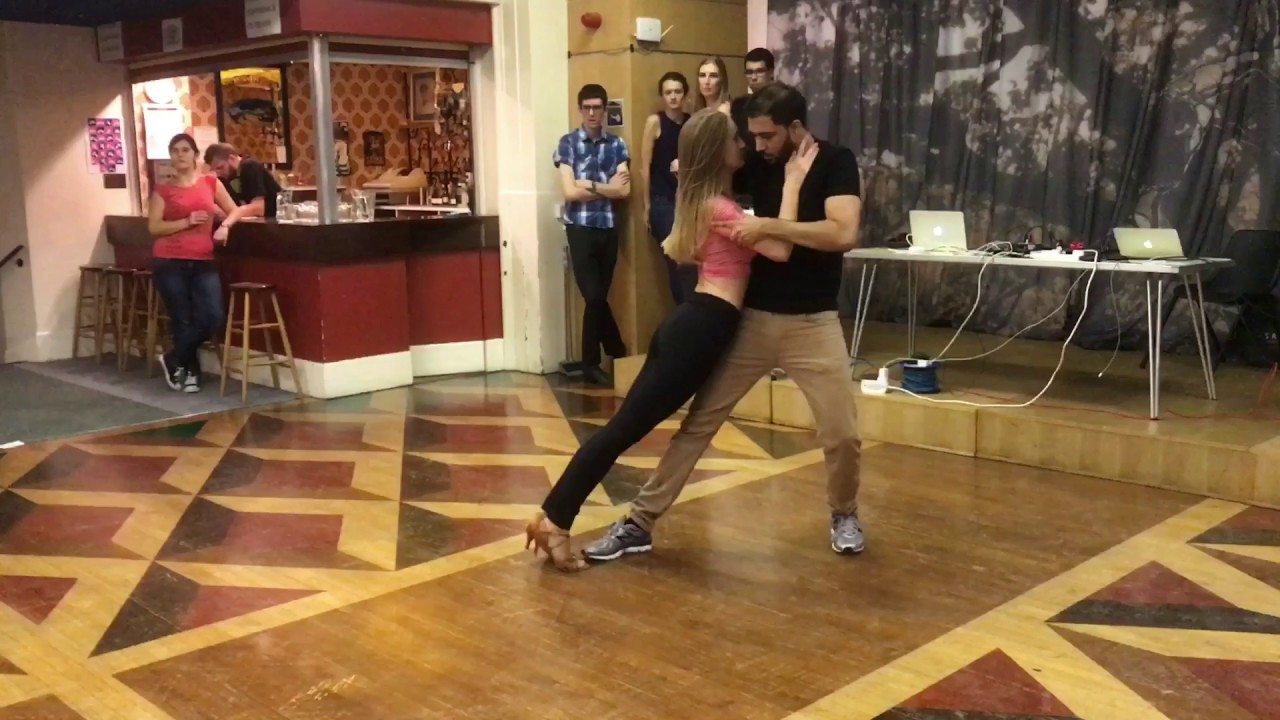 Vaibhav & Iwona (Bachata Sensual - Oxford 30/06/17)