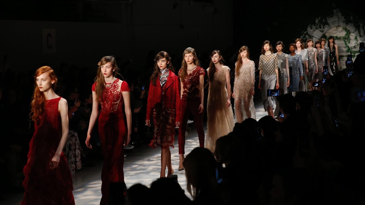 Jenny Packham AW17 Catwalk Show