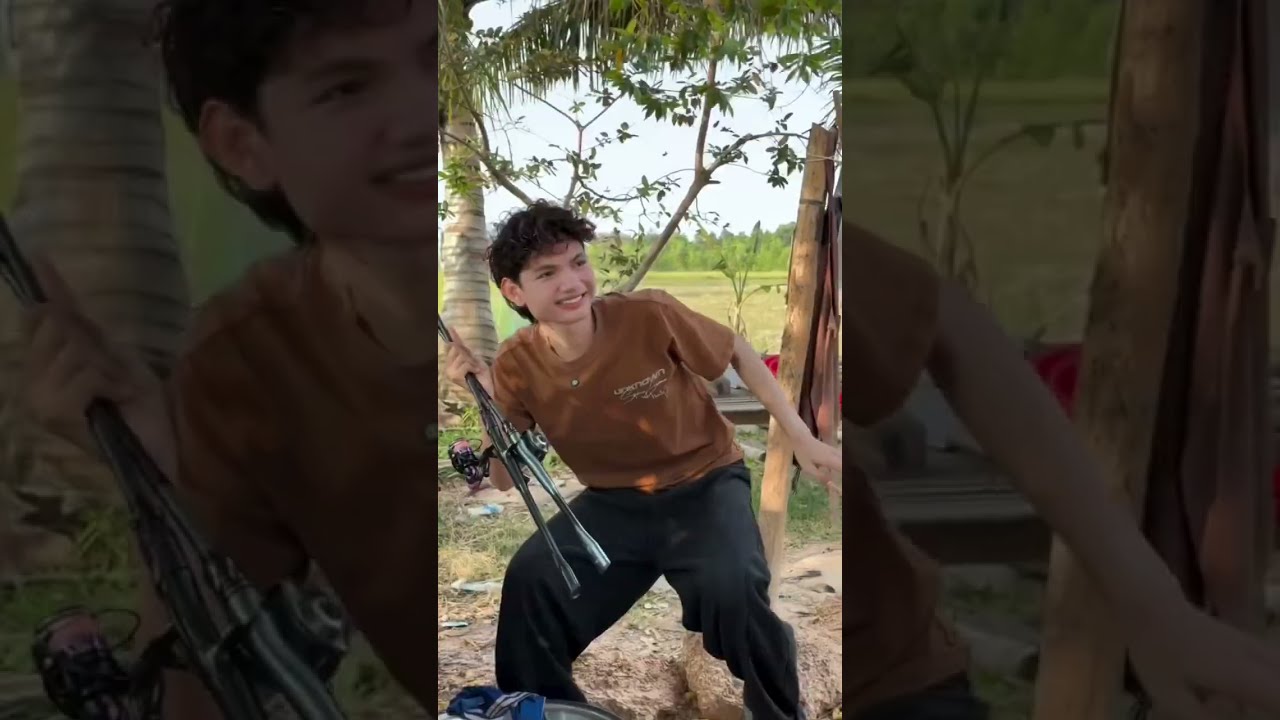 រឿង បានសាច់សុីតែឯង😢😂កំពូលមិត្ត😂😂
