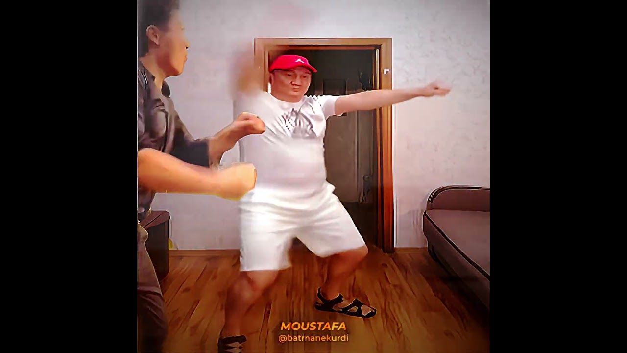 &ldquo;Who MASTERED the Metro Man Arm Swing?👀&rdquo;
