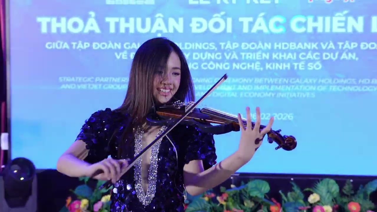 Gimme! Gimme! Gimme! | IZARA Thiên Nga khiến khán giả ngây ngất với tiếng violin điêu luyện