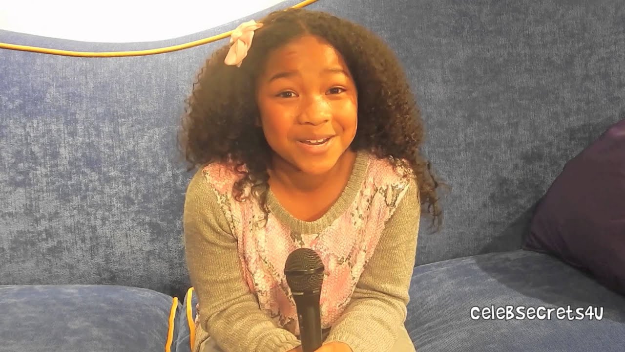 Get to Know the Cast of Nickelodeon's SANTA HUNTERS