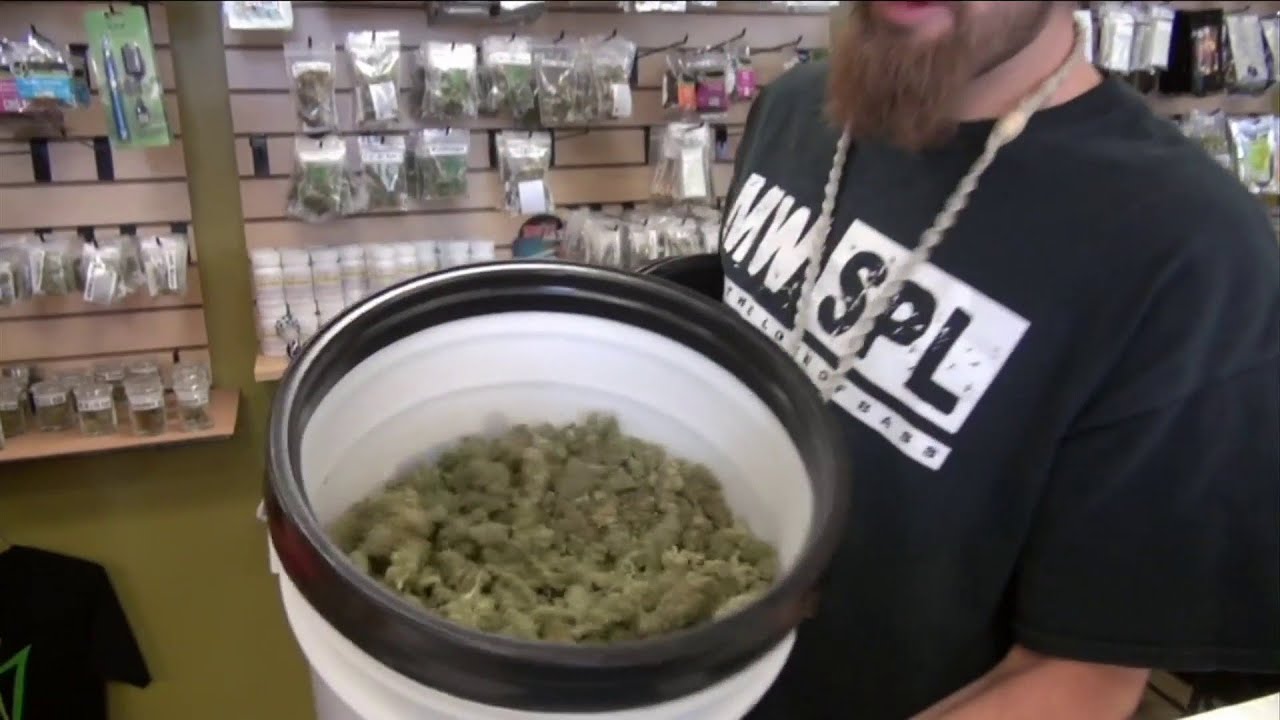 Big donors, postal service driving Florida recreational marijuana initiative