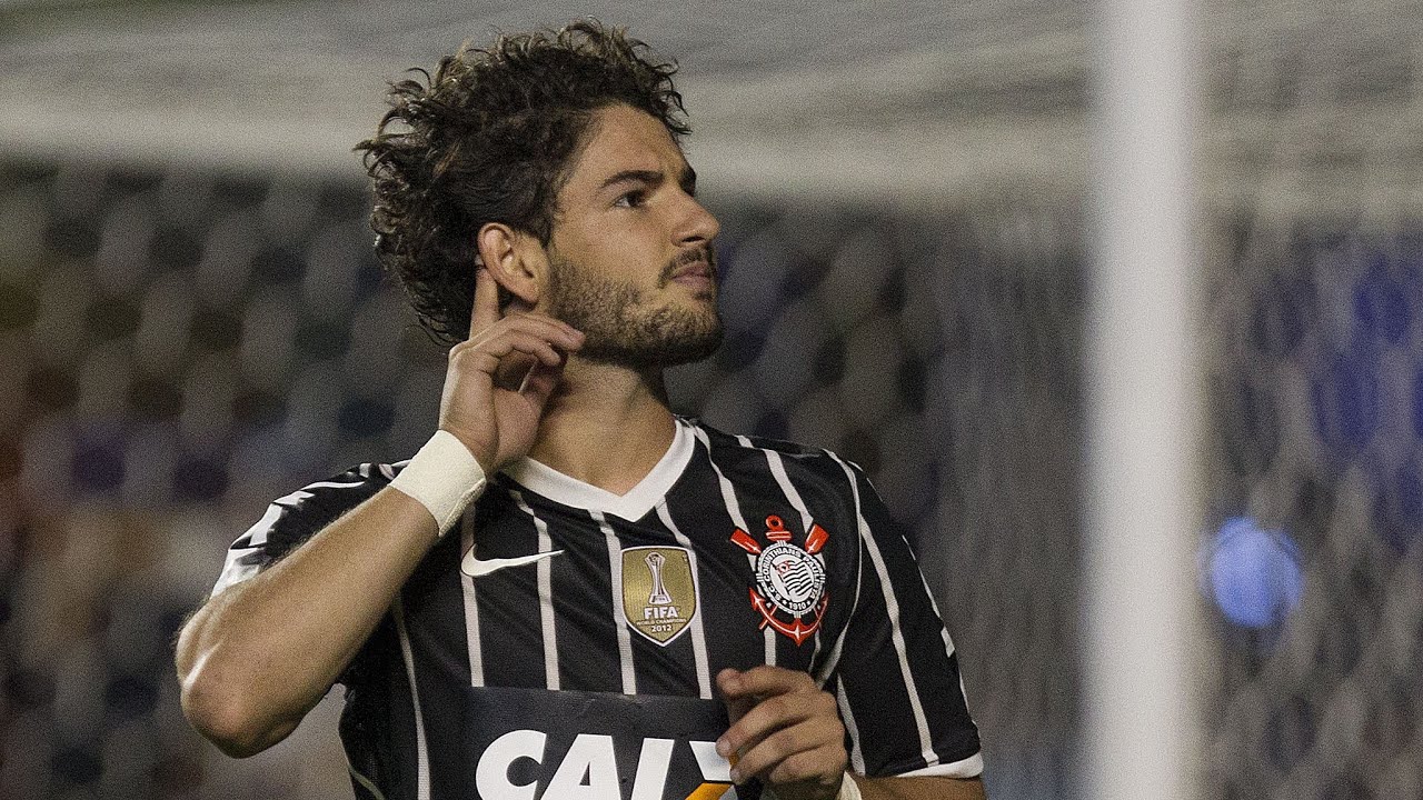 TODOS OS 17 GOLS DE ALEXANDRE PATO PELO CORINTHIANS
