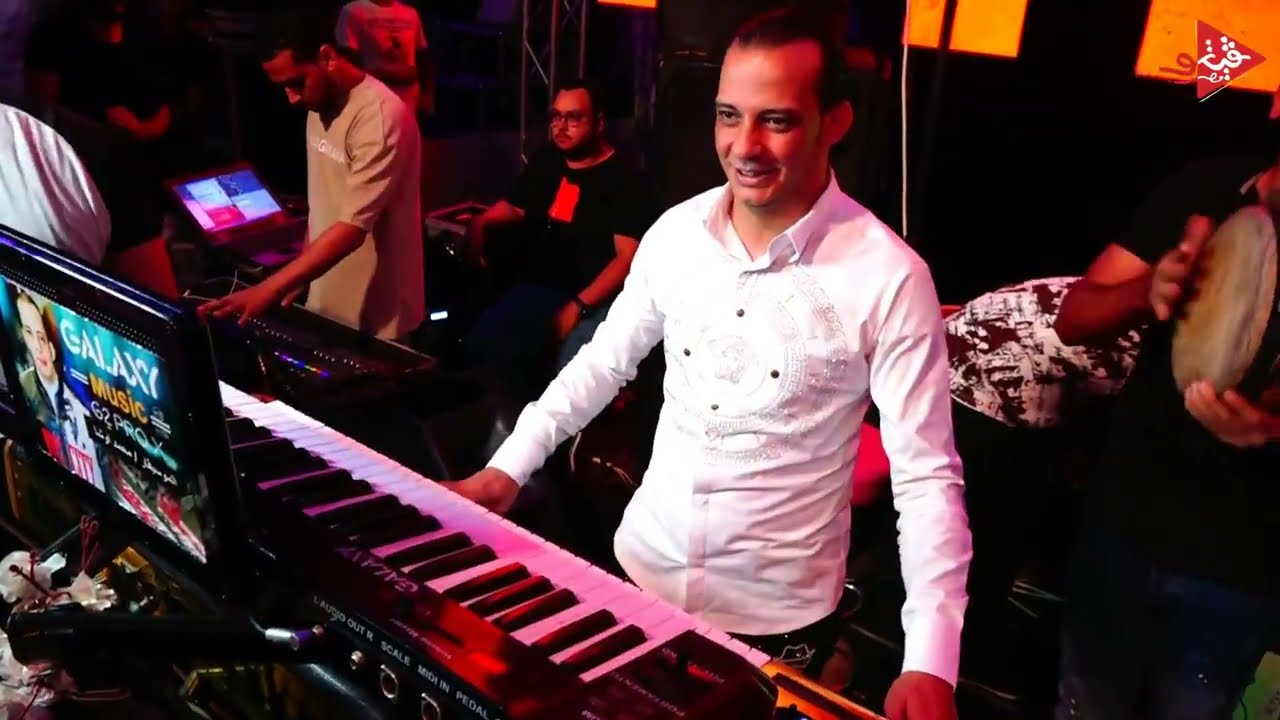 لحظه وصول القشاش محمد اوشا فرحه السد العالى عبدالرحمن ابو عرب اكبر فرح فى بلطيم خراب مع السيد حسن