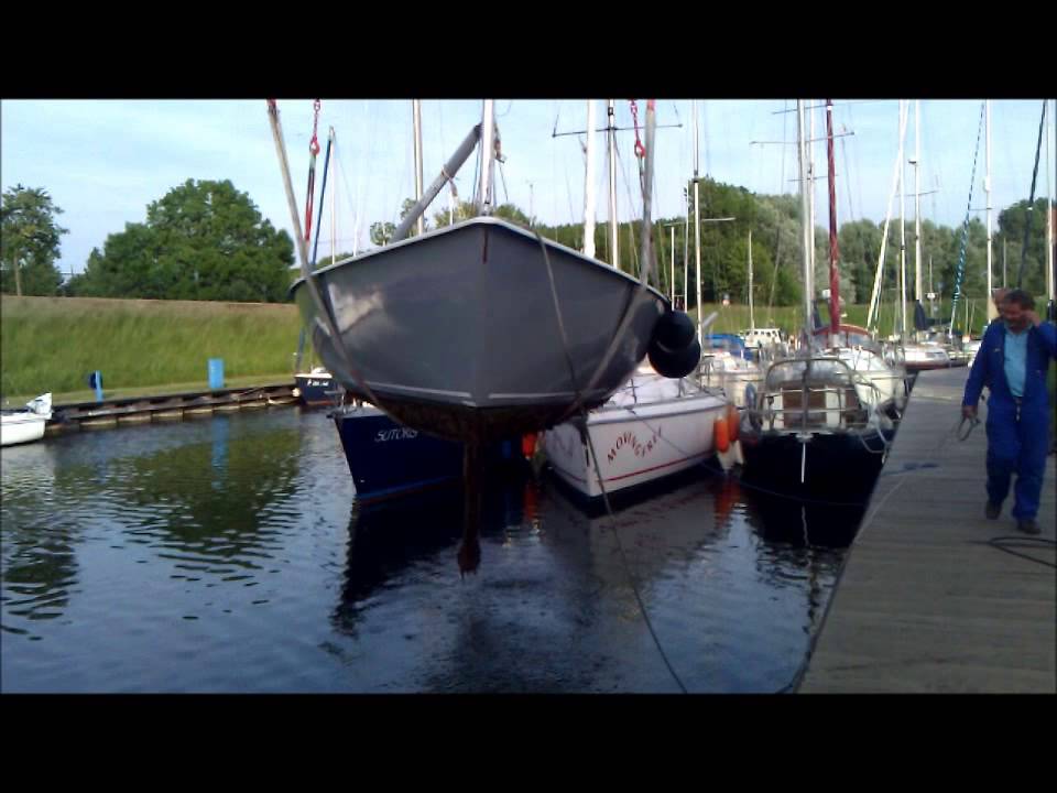 Elvstrom 717 - Waterfalls - bad antifouling after 1,5 season