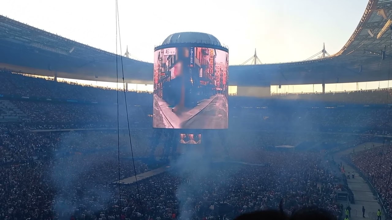 indochine,  intro + nos célébrations