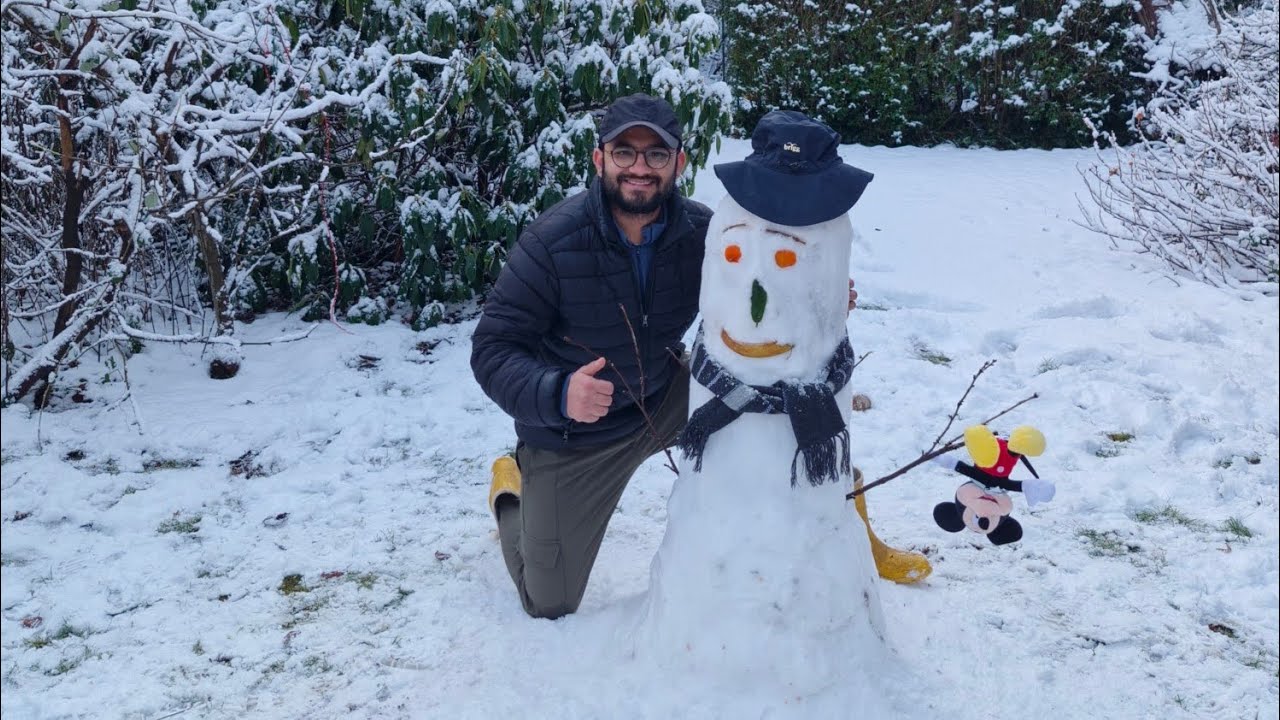 A Peaceful German Winter Day ❄️ Making a Snowman