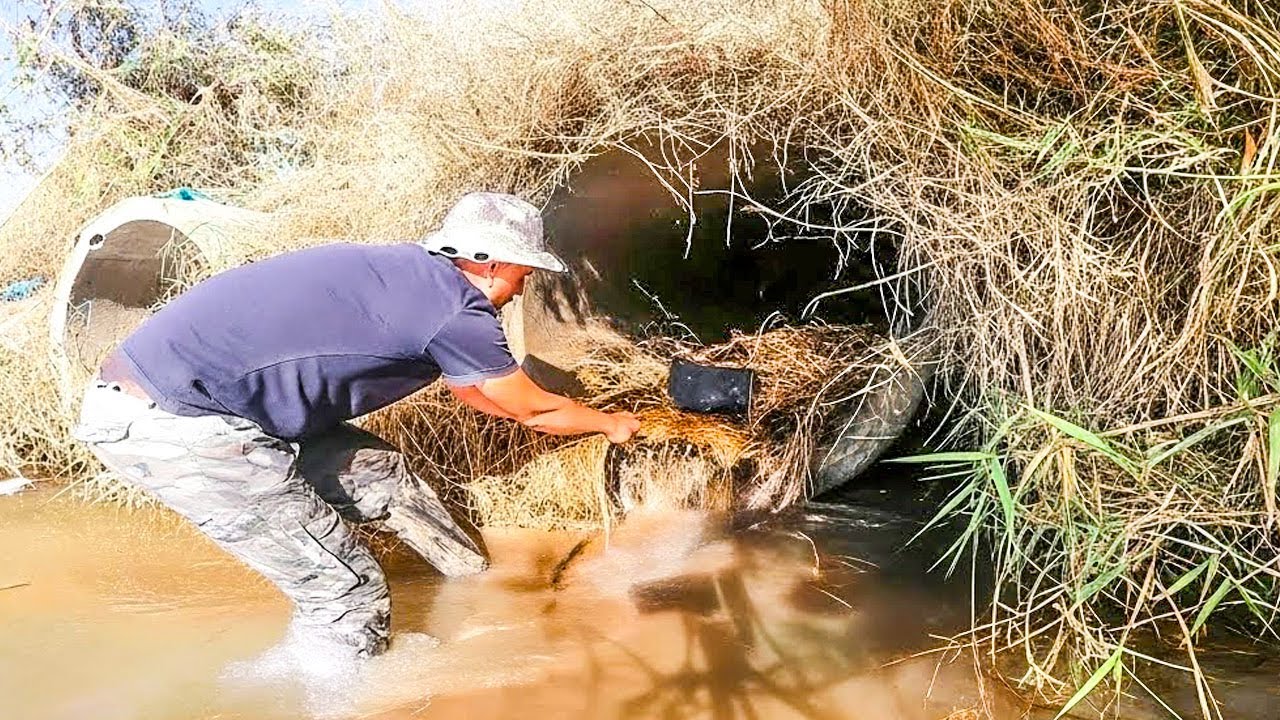 Action Remove Debris Clogged Culvert - Importance Clean Culvert Clogged Drain Water To Farm