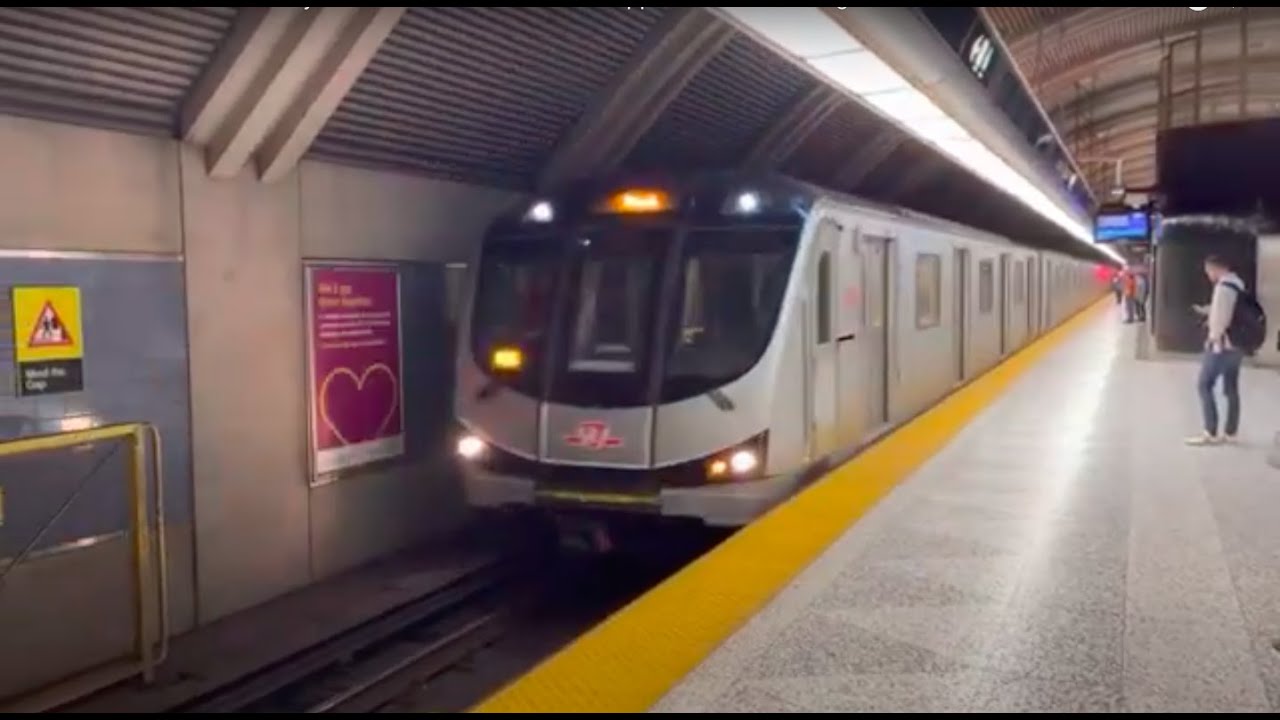TTC Toronto Rocket Subway Train Ride on line 1 from Sheppard West Stn to Eglinton West Stn 10/5/2022