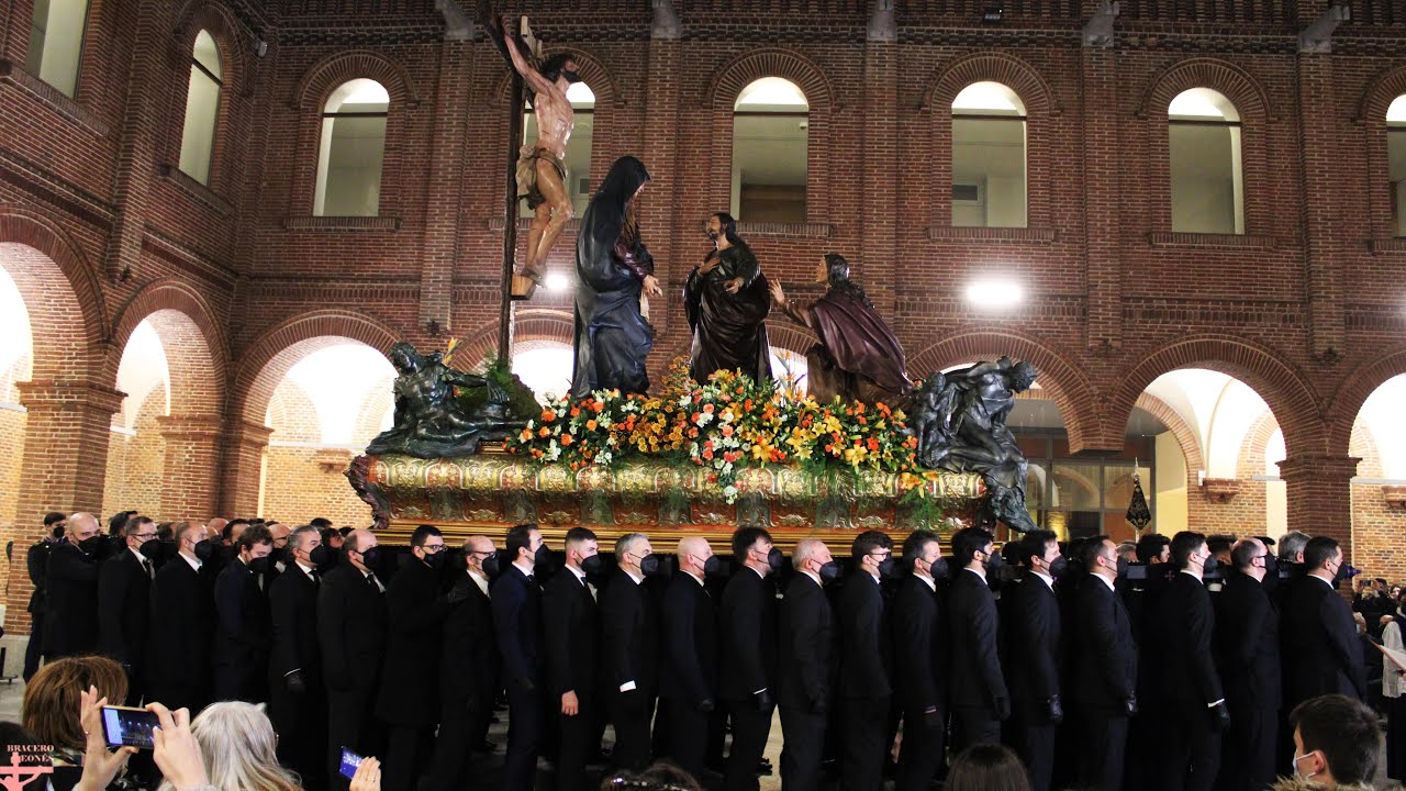 Presentación del nuevo paso de la Crucifixión - Judería Sevillana (AM JHS León)